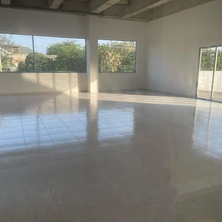 En
